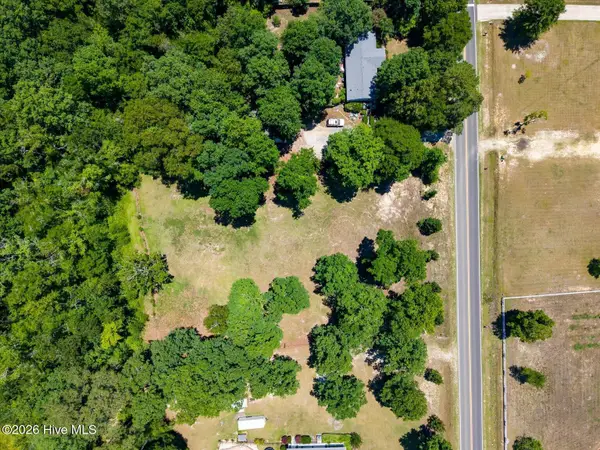 130 Benton Road Se, Bolivia, NC 28422