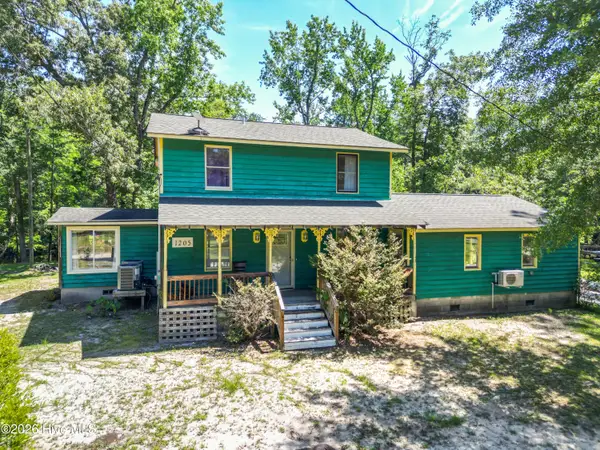 1205 Shelter Creek Drive, Burgaw, NC 28425
