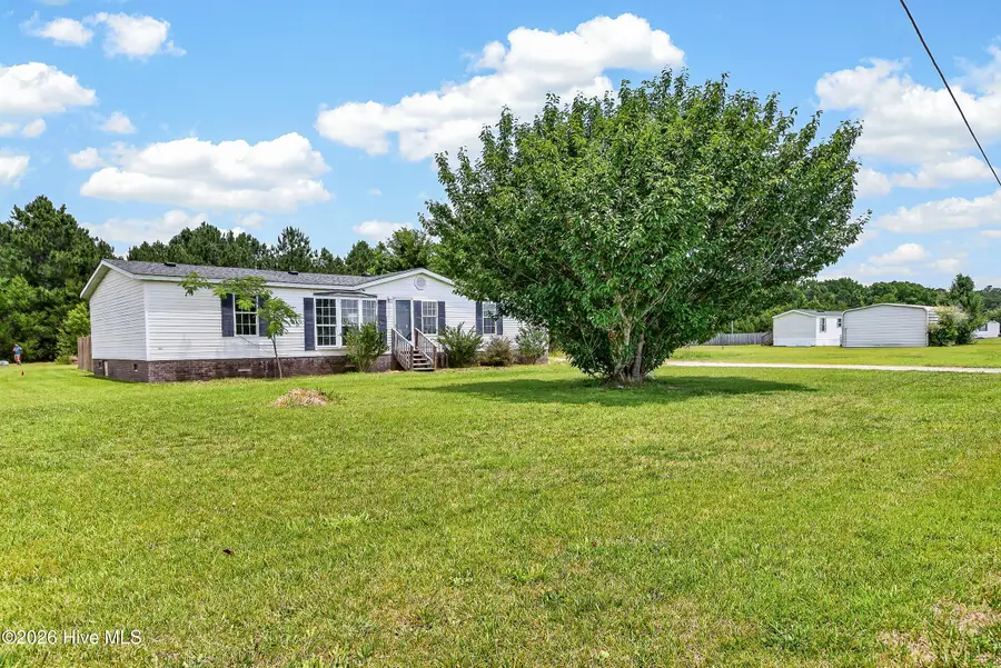 2676 White Oak River Road, Maysville, NC 28555 - #2