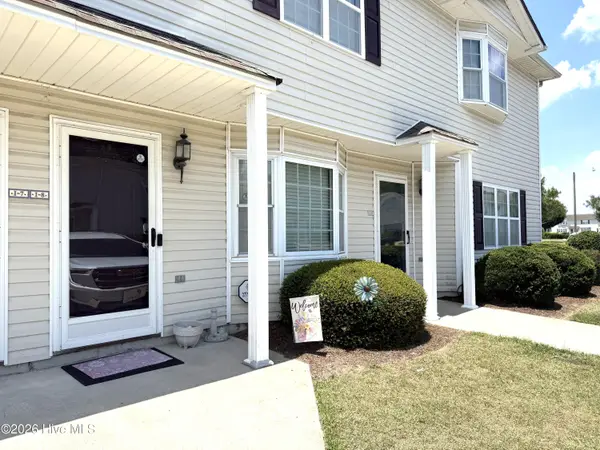 3820 E Vancroft Circle #I6, Winterville, NC 28590
