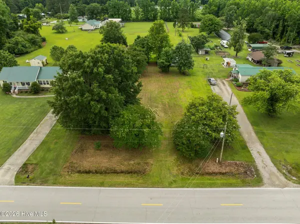1935 Sr 1516, Washington, NC 27889
