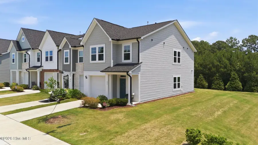 404 Barrington Row Avenue, Zebulon, NC 27597 - #2