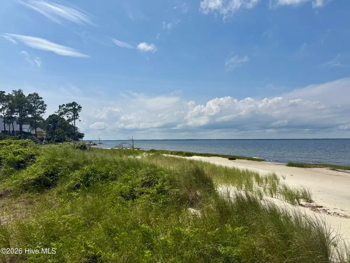 558 Sandy Point Drive, Beaufort, NC 28516 - #1