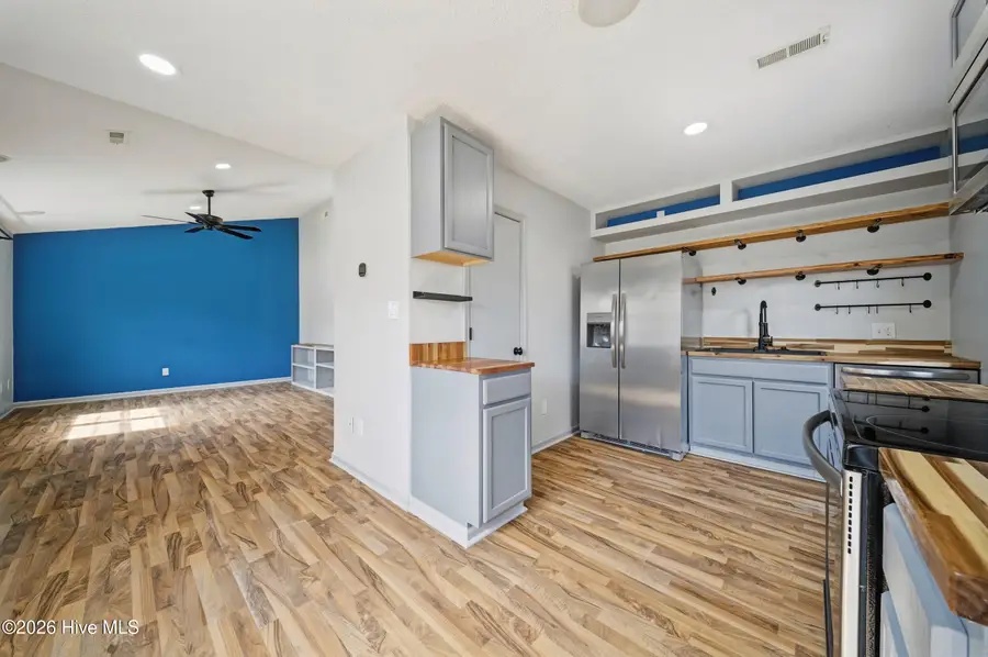 112 Mimosa Lane, Elizabeth City, NC 27909 - #3