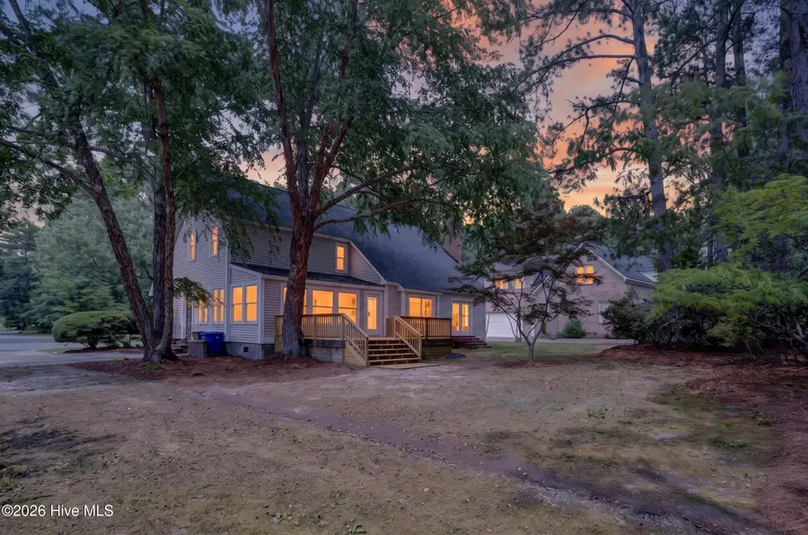 208 Dupont Circle, Greenville, NC 27858 - #2