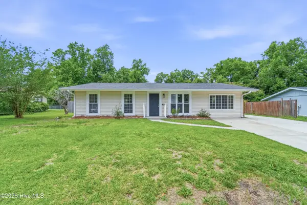130 Tanglewood Drive, Jacksonville, NC 28540