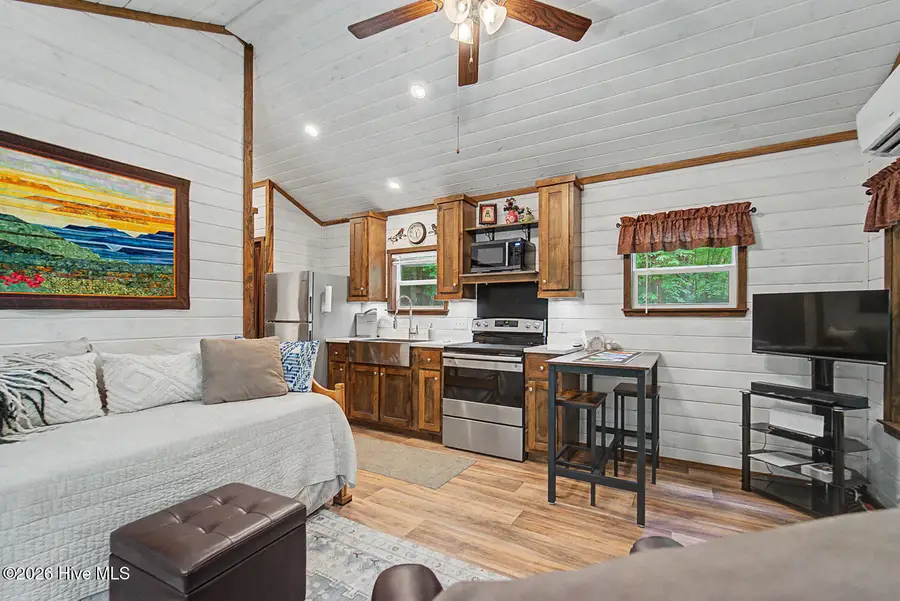 243 Jonquil Woods Road, Franklin, NC 28734 - #2