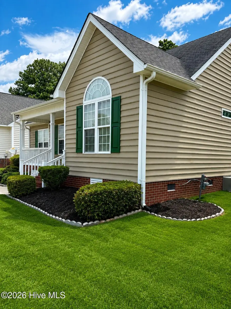 2205 Seagrave Drive, Winterville, NC 28590 - #2