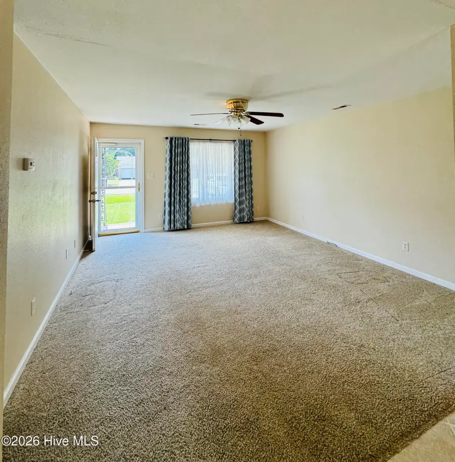 820 Cedar Point Circle, Elizabeth City, NC 27909 - #3