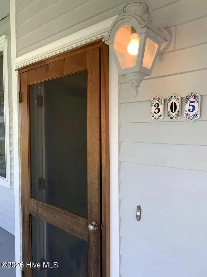 305 Vandemere Street, Oriental, NC 28571 - #2