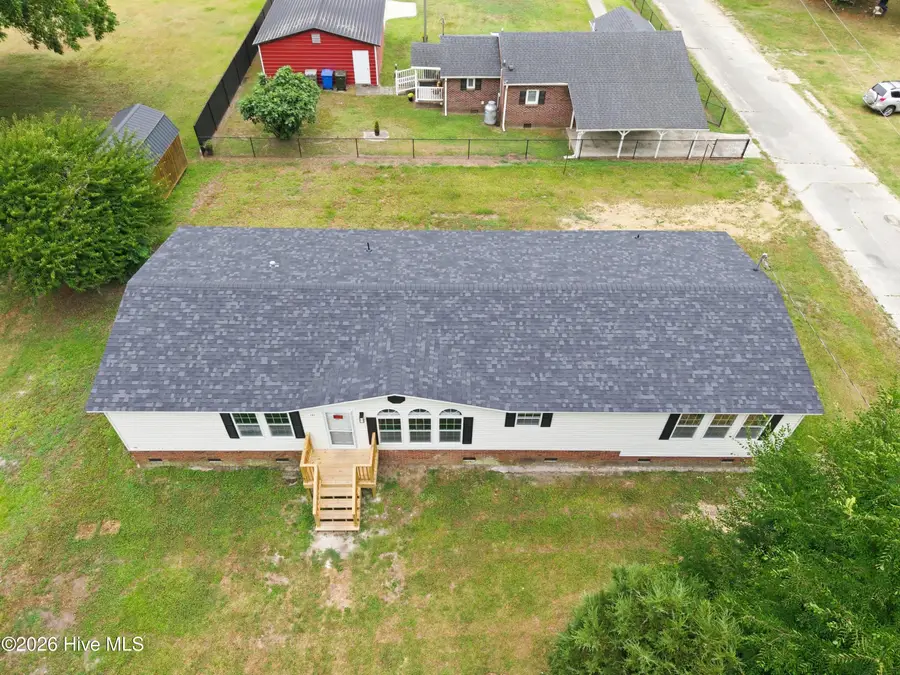 107 W Robertson Street, Beulaville, NC 28518 - #3