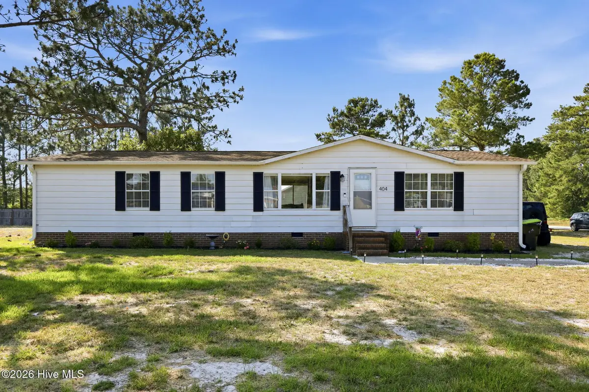 404 Oregon Trail, Hubert, NC 28539 - #1