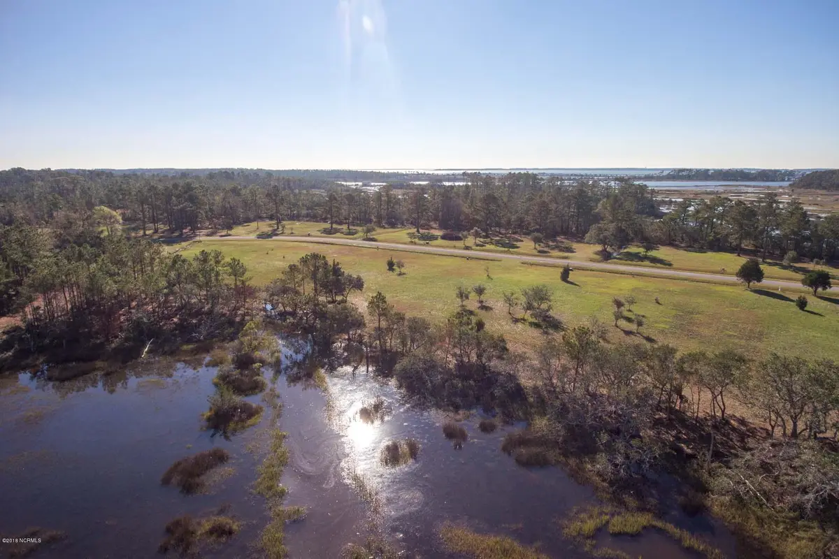 122 Jade Street, Beaufort, NC 28516 - #1