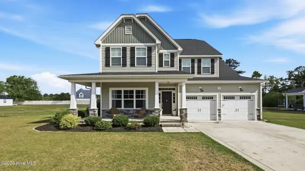 2240 Three Oaks Drive, Greenville, NC 27858
