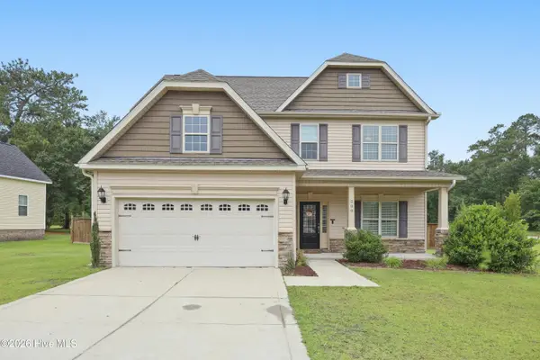 200 Wedgefield Circle, Maple Hill, NC 28454