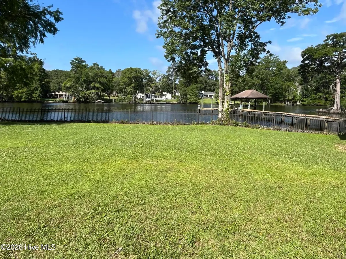 609 Creekwood Drive, Trent Woods, NC 28562 - #1