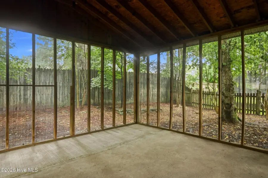 208 E Cameron Court, Jacksonville, NC 28546 - #3