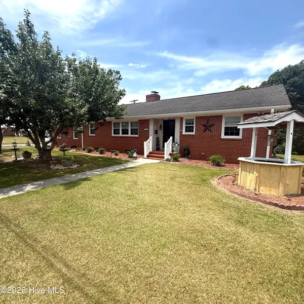 101 Carolina Avenue, Hertford, NC 27944