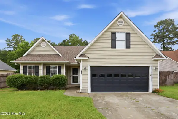 512 Blackberry Court, Hubert, NC 28539
