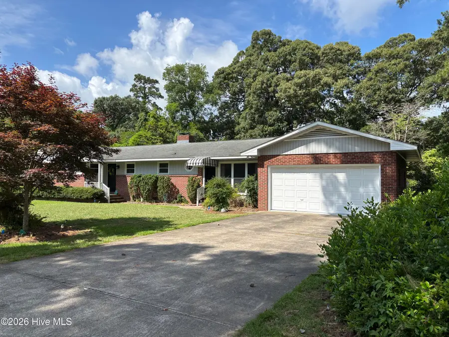 201 Dogwood Lane, Trent Woods, NC 28562 - #2
