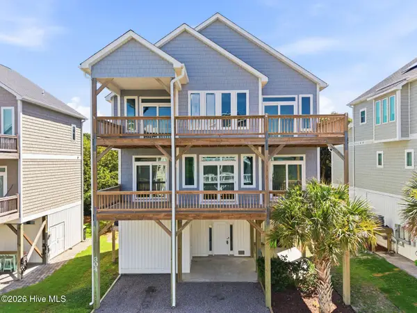 304 Oceanaire Lane, Surf City, NC 28445