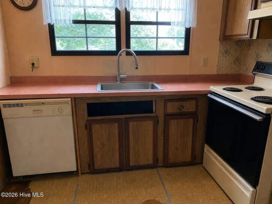 9559 Us 17 Highway S, Chocowinity, NC 27817 - #2