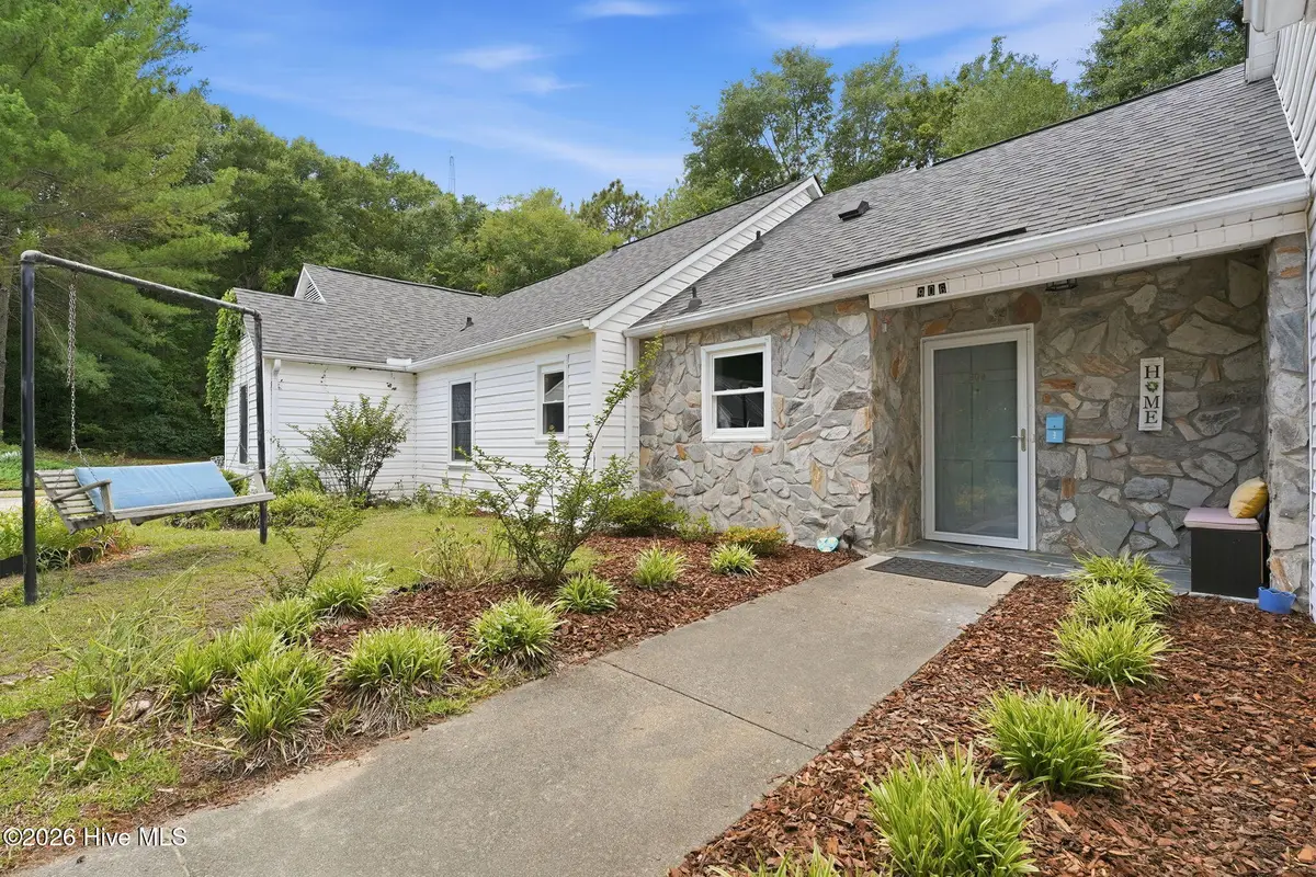 906 Cedar Court, Aberdeen, NC 28315 - #1
