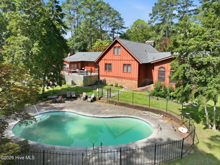 2107 Pinewood Terrace, Fayetteville, NC 28304 - #2