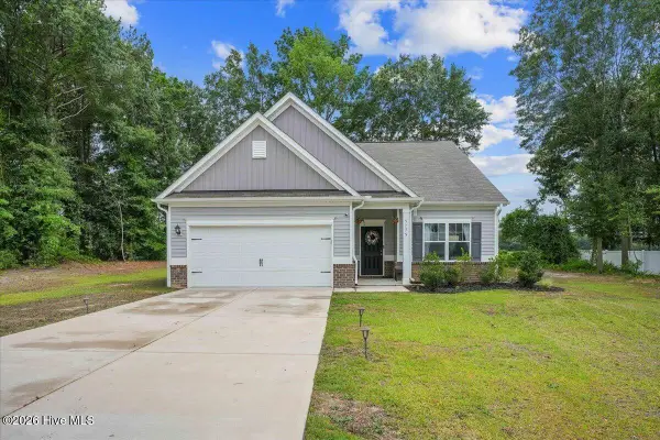 5775 Huntington Park Drive, La Grange, NC 28551
