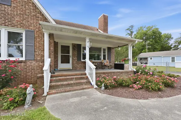 534 Gillikin Road, Beaufort, NC 28516