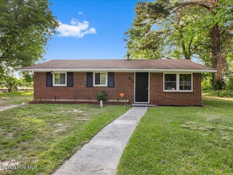 719 S Chestnut Circle, Goldsboro, NC 27530 - #1