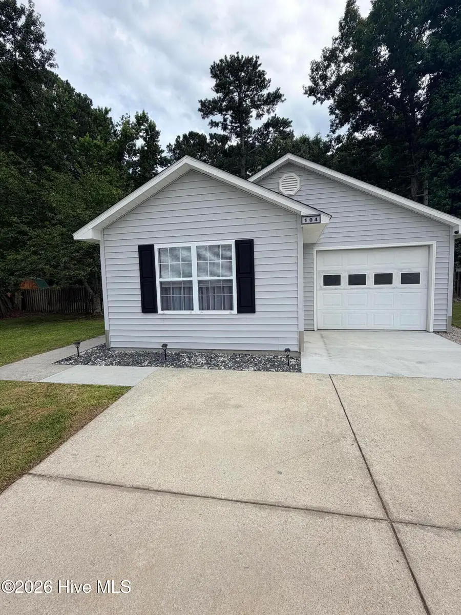 104 Spruce Court, New Bern, NC 28562 - #2