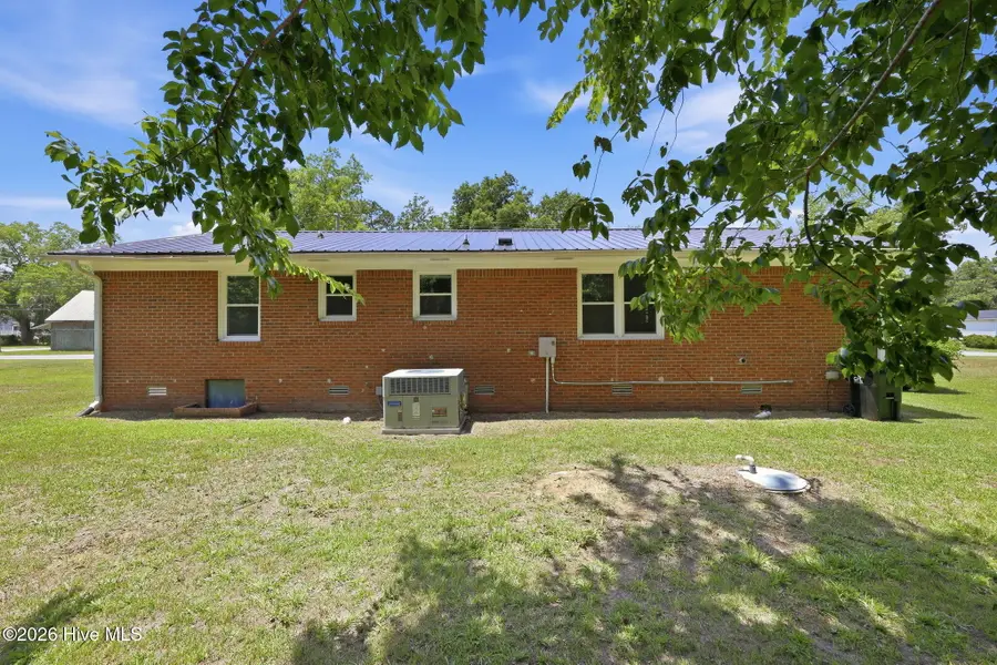 101 N Water Street, Bayboro, NC 28515 - #3