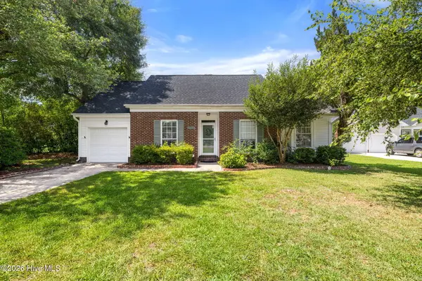 2704 Manor Court, Wilmington, NC 28405