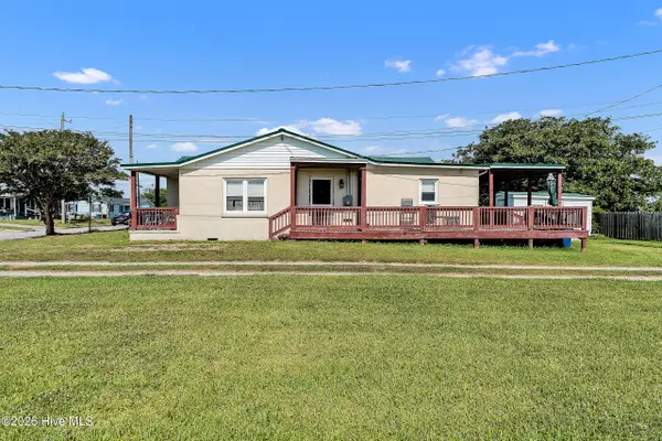 1004 Avery Street, Morehead City, NC 28557
