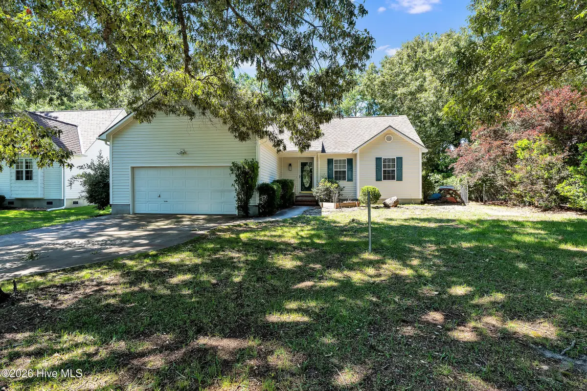 219 E Ivybridge Drive, Hubert, NC 28539 - #1