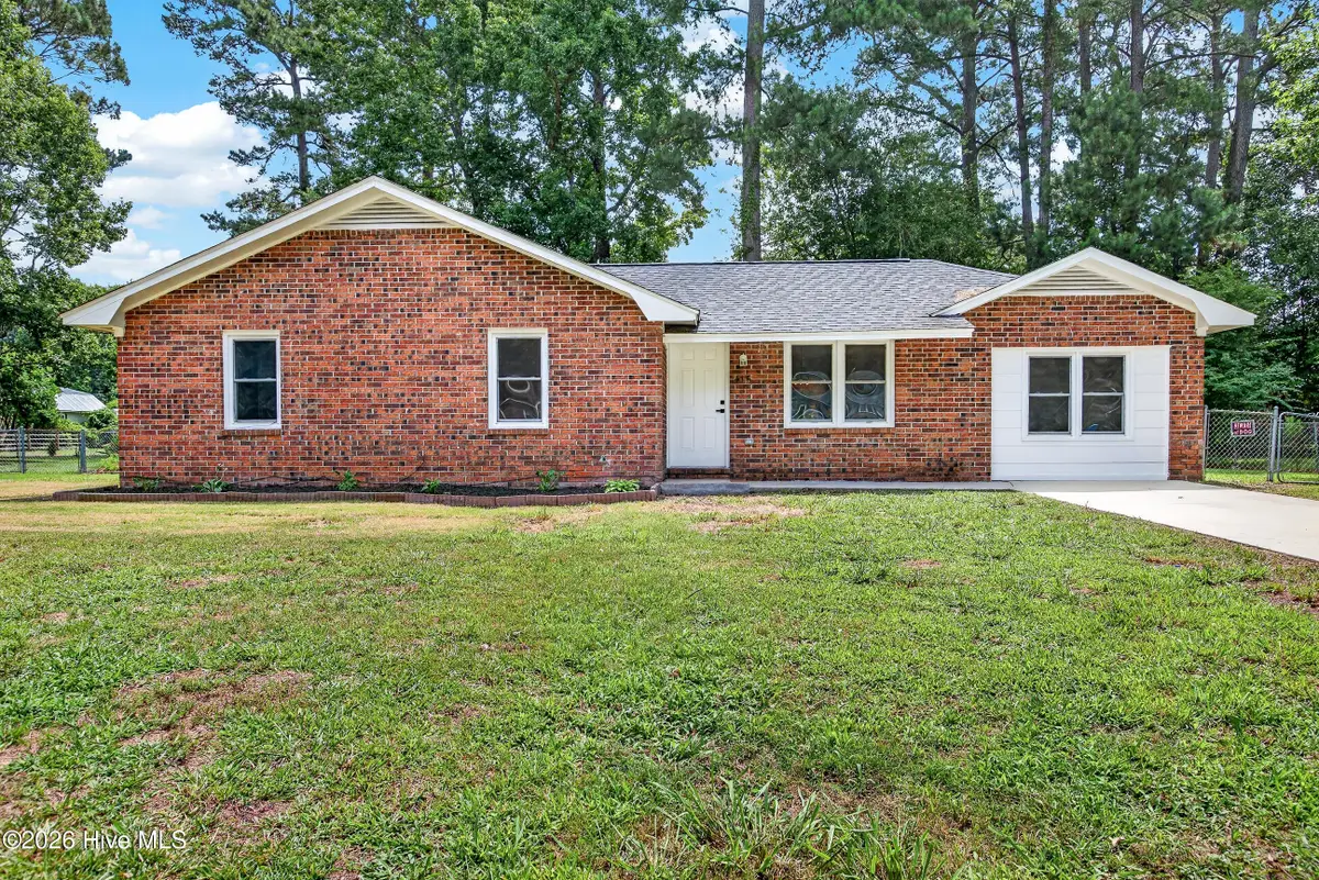 416 Kenwood Drive, Jacksonville, NC 28540 - #1