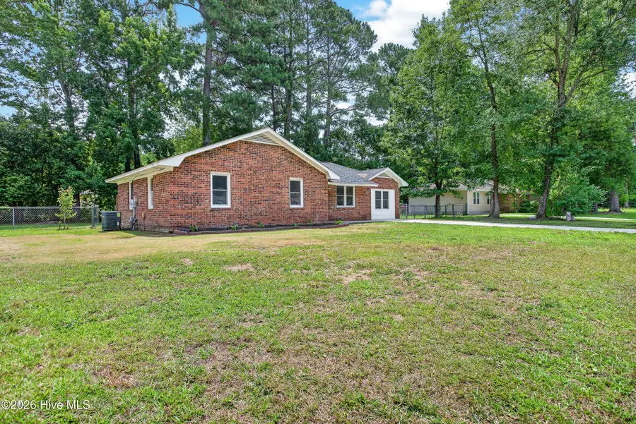 416 Kenwood Drive, Jacksonville, NC 28540 - #3