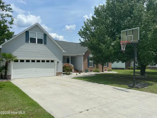 206 Newport Drive, Jacksonville, NC 28540