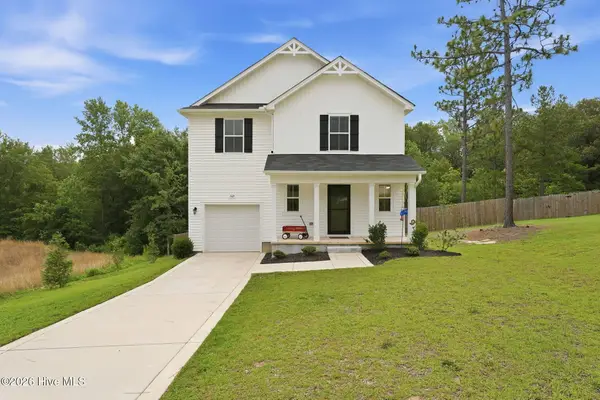 169 Hedge Hunter Court, Raeford, NC 28376