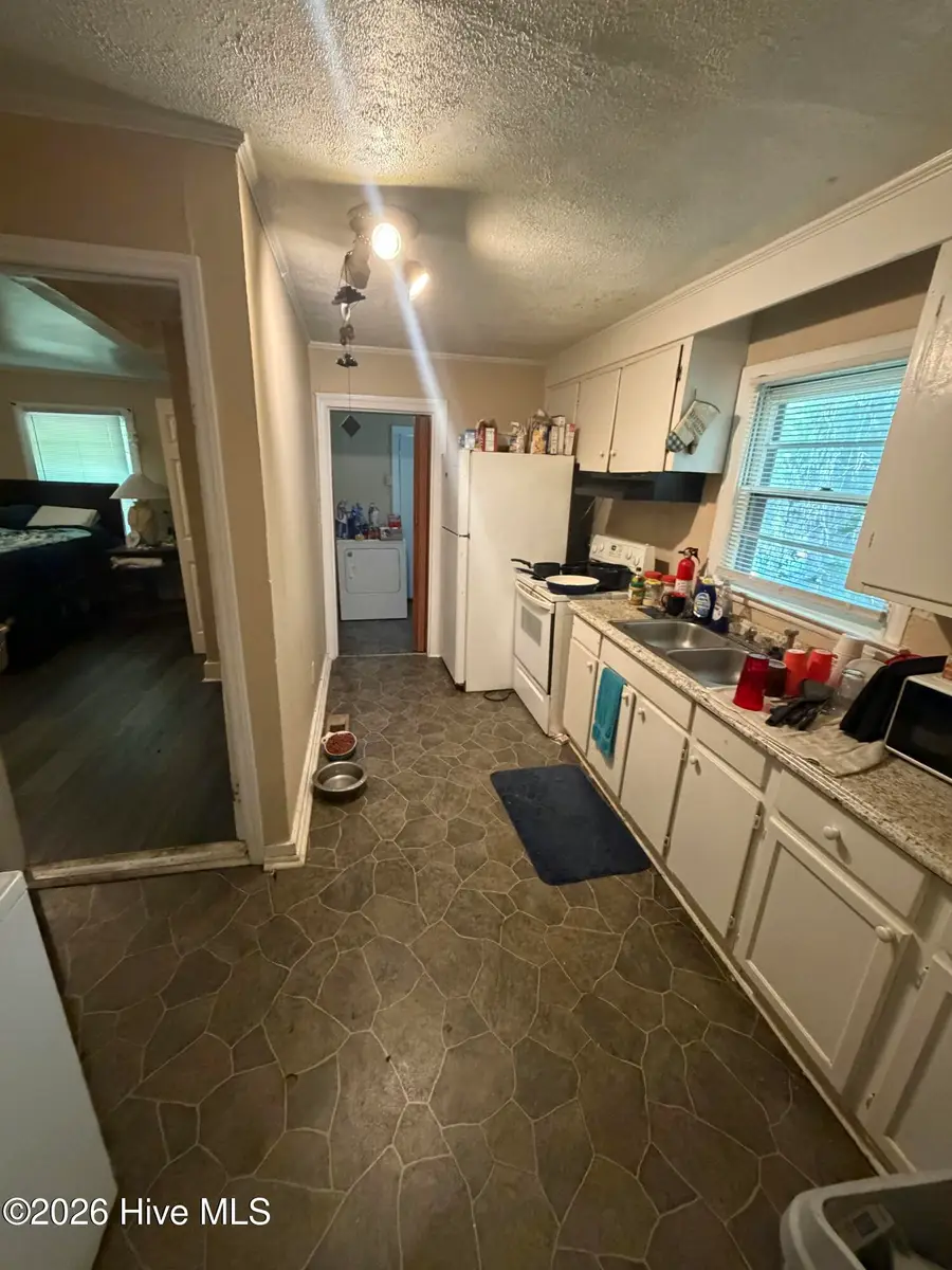 1115 S 6th Street, Wilmington, NC 28401 - #3
