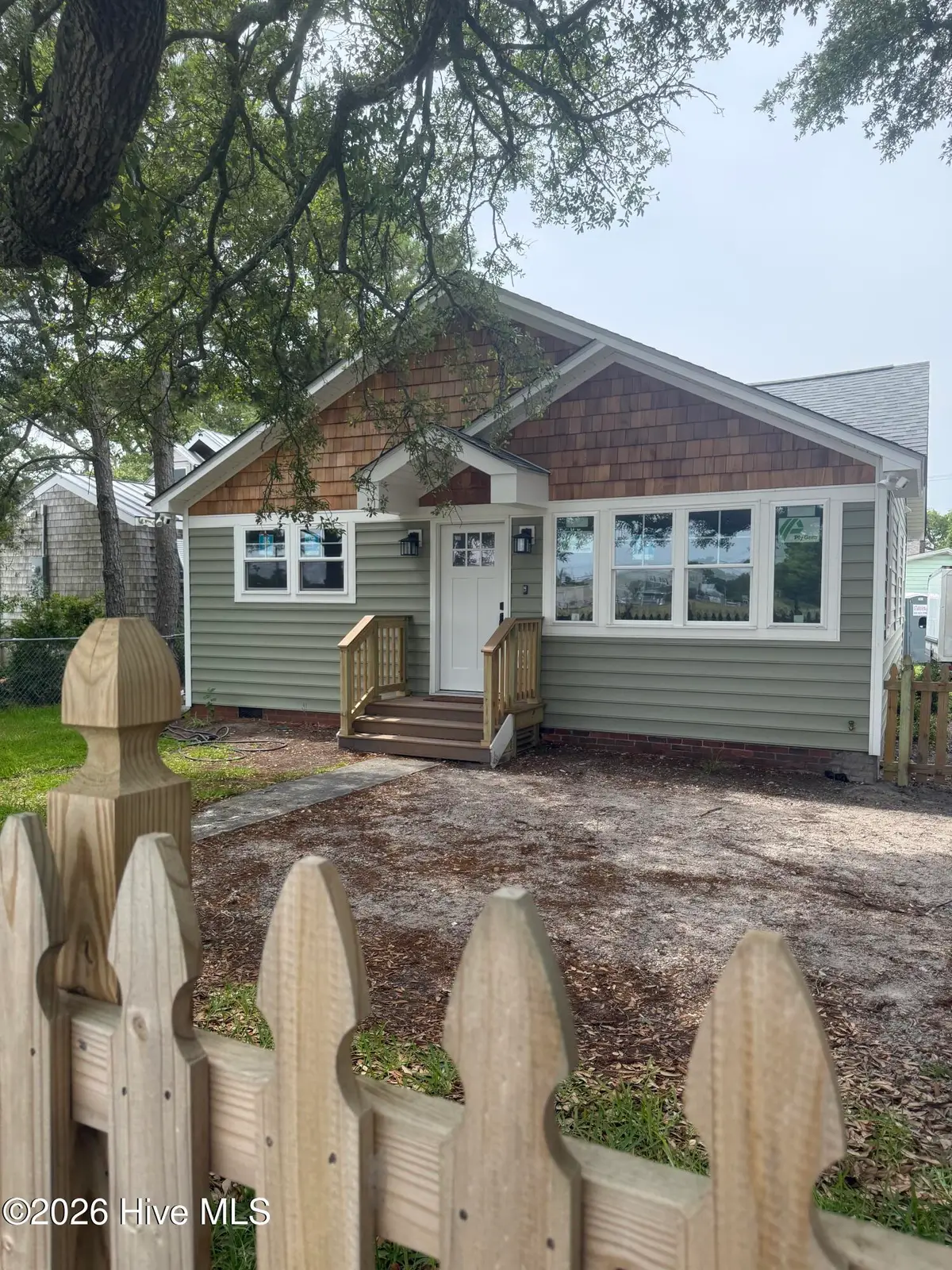 2609 Arendell Street, Morehead City, NC 28557 - #1