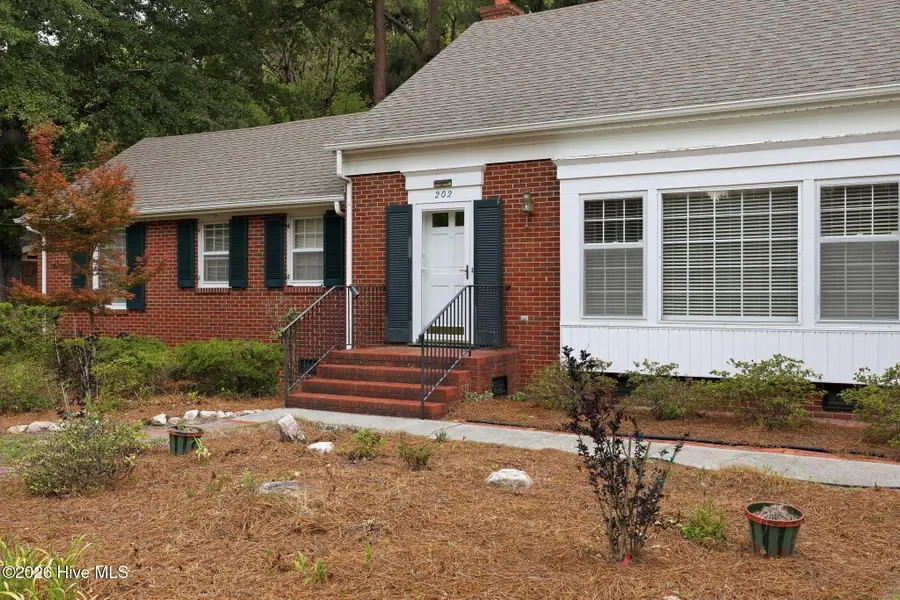 202 Greenbriar Drive, Greenville, NC 27834 - #2
