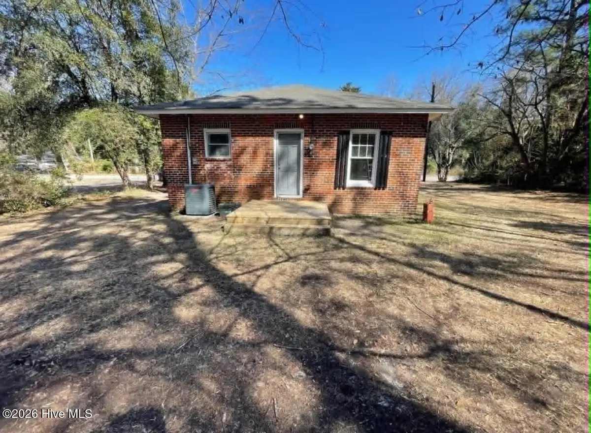 944 W Wisconsin Avenue, Southern Pines, NC 28387 - #1
