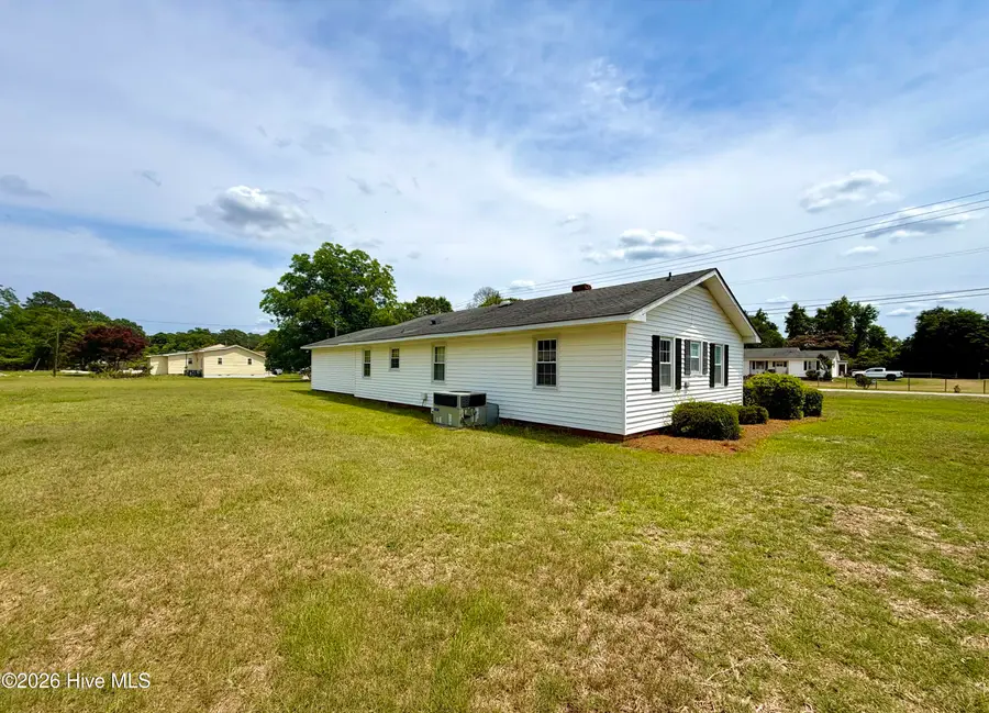 606 Darden Drive, Kinston, NC 28504 - #3
