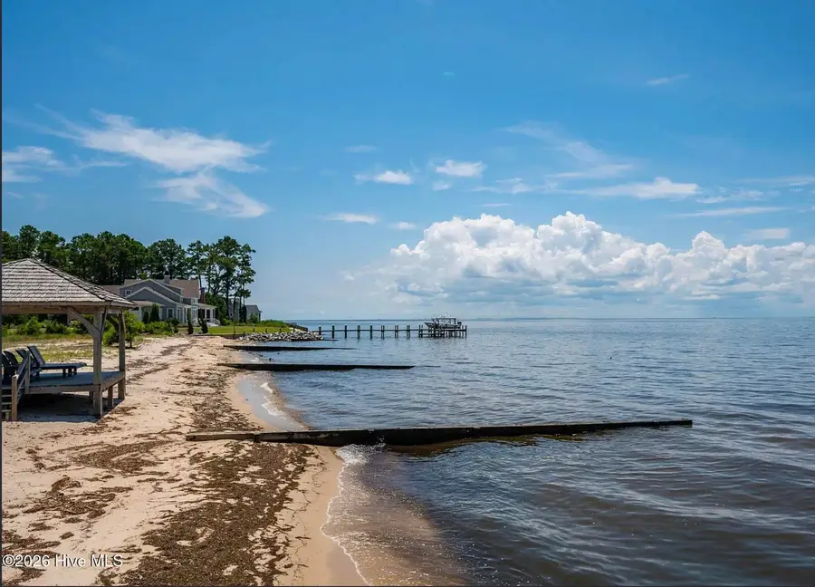 175 W Side Lane, Powells Point, NC 27966 - #3