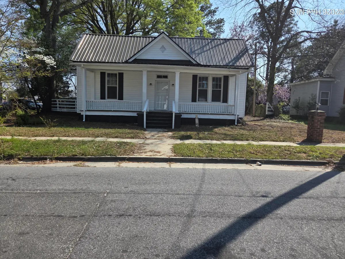109 E Grainger Avenue, Kinston, NC 28501 - #1