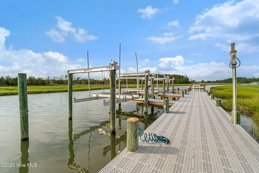 524 Shipmast Court #& Slip 4, Beaufort, NC 28516 - #3
