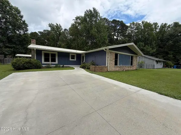 106 Brookdale Plaza, Jacksonville, NC 28546