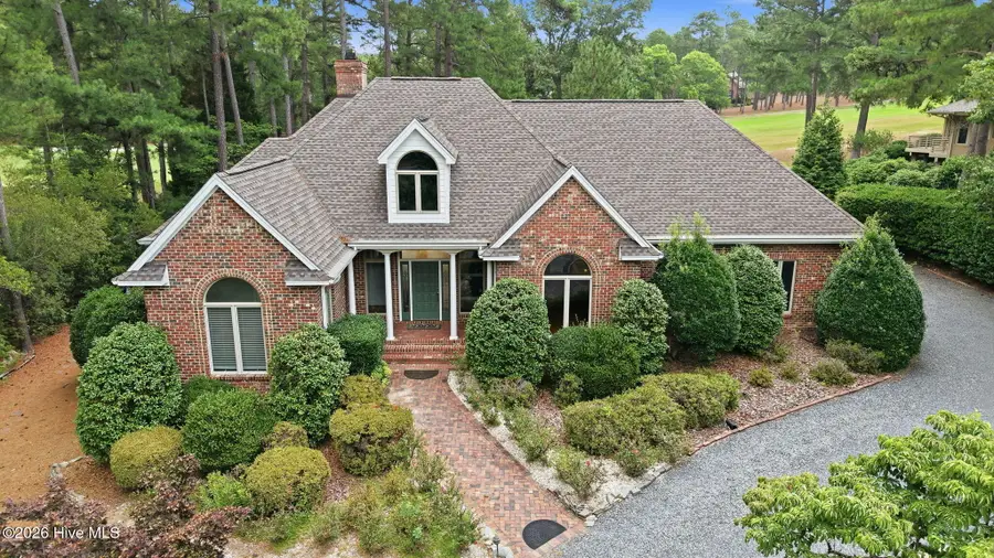 27 Mcmichael Drive, Pinehurst, NC 28374 - #2